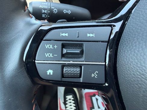 Used 2025 Honda CR-V Sport Touring image 20