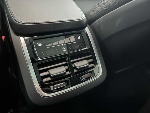 Used 2023 Volvo XC90 B6 Core w/ Protection Package Premier image 15