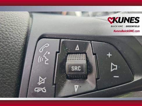 Used 2022 Chevrolet Trax LT w/ LT Convenience Package AWD/4WD image 21