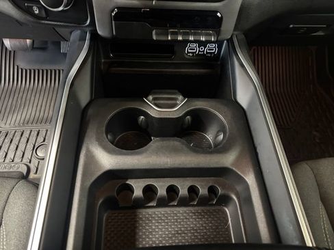 Used 2021 RAM 1500 Big Horn AWD/4WD image 16