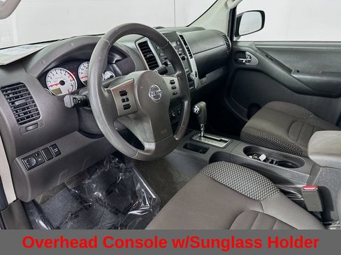 Used 2012 Nissan Frontier SV w/ Sport Appearance Pkg AWD/4WD image 15