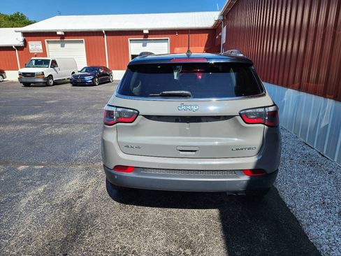 Used 2019 Jeep Compass Limited w/ Safety & Security Group AWD/4WD image 3