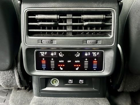 Used 2021 Audi Q8 Prestige image 20