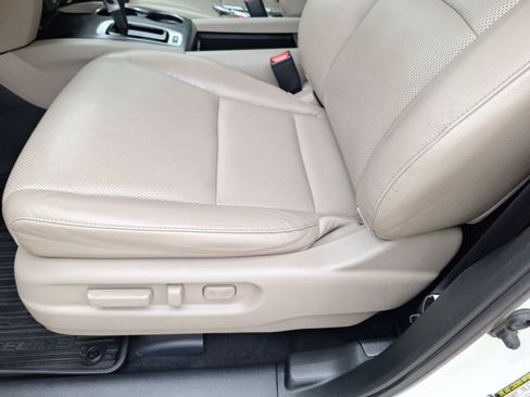 Used 2018 Honda Ridgeline RTL-T image 16