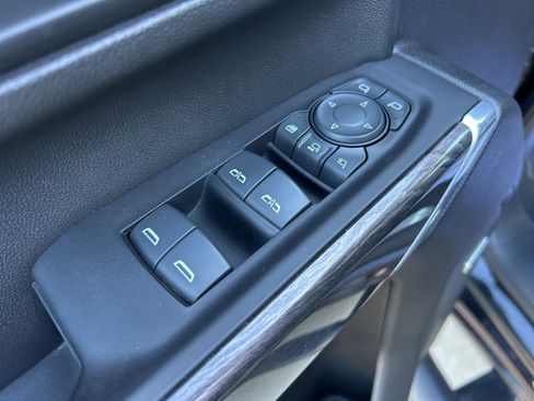 Used 2023 Chevrolet Silverado 2500 LTZ w/ LTZ Plus Package image 16