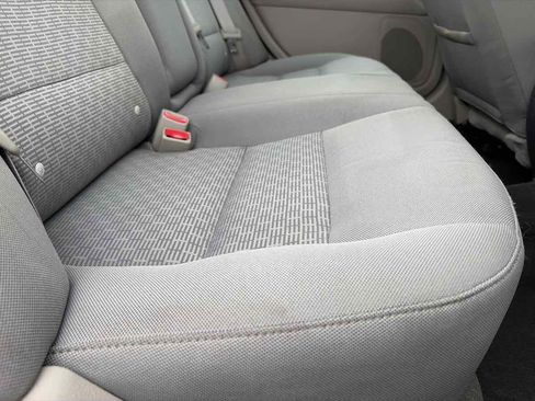 Used 2010 Ford Fusion SE FWD image 24