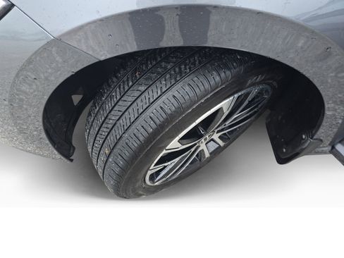 Certified 2024 Volkswagen Jetta Sport image 19