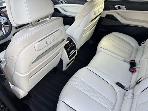 Used 2023 BMW X7 xDrive40i w/ Executive Package image 14