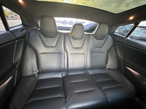 Used 2019 Tesla Model S Performance AWD/4WD image 18