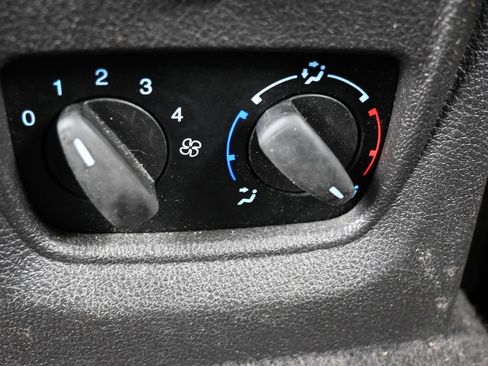 Used 2018 Ford Transit Connect XL image 30