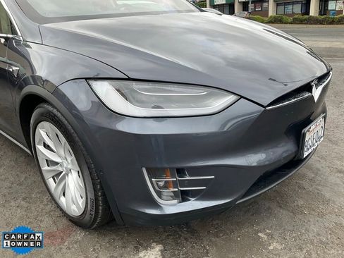 Used 2018 Tesla Model X 100D image 80