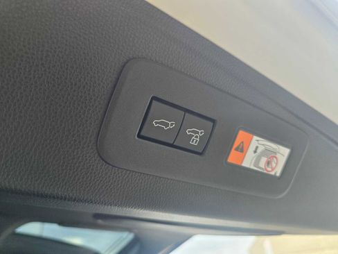 Used 2025 Toyota Land Cruiser image 18