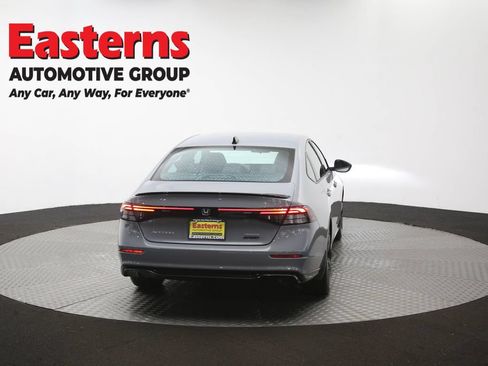 Used 2023 Honda Accord Sport image 40