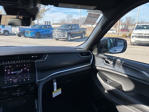 New 2026 Jeep Grand Cherokee Laredo X AWD/4WD image 55