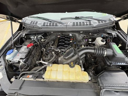 Used 2019 Ford F150 XLT image 16