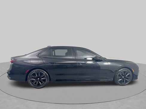 Used 2024 BMW 760i xDrive w/ Premium Package AWD/4WD image 35