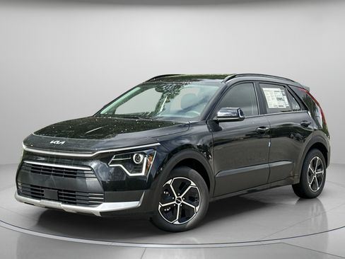 Certified 2025 Kia Niro EX FWD image 2