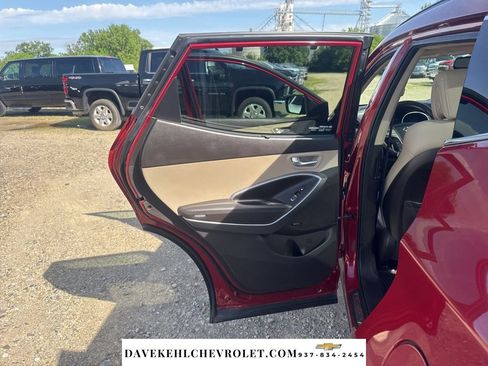 Used 2015 Hyundai Santa Fe Sport 2.0T w/ Option Group 05 AWD/4WD image 25