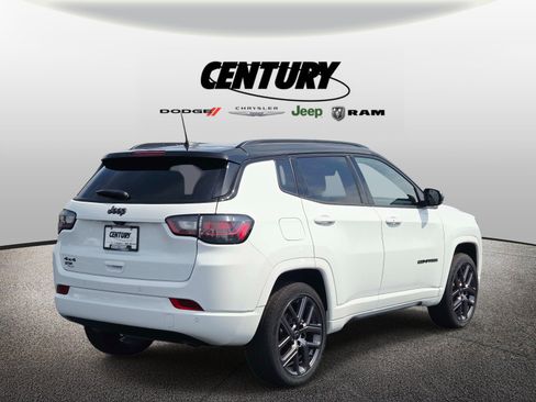 Used 2025 Jeep Compass Limited w/ High Altitude Package AWD/4WD image 4