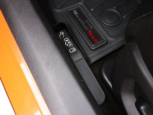 Used 2019 Chevrolet Corvette Grand Sport w/ Battery Protection Package image 10