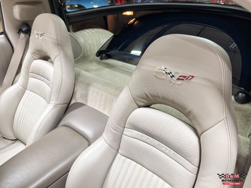 Used 2003 Chevrolet Corvette 50th Anniversary Edition w/ Preferred Equipment Group RWD image 24