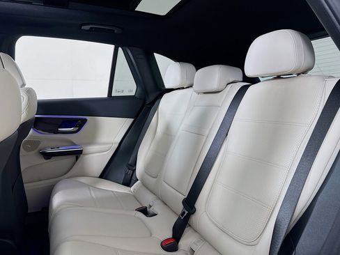 New 2026 Mercedes-Benz GLC 300 image 7