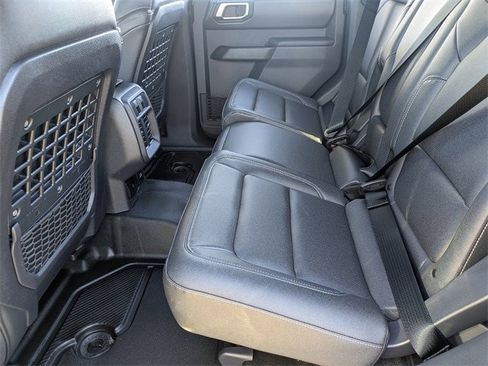 New 2026 Ford Bronco Badlands image 16