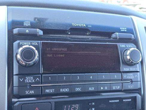 Used 2012 Toyota Tacoma 4x4 Double Cab image 3