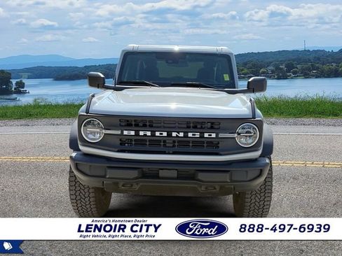New 2026 Ford Bronco 2-Door w/ Sasquatch Package AWD/4WD image 8