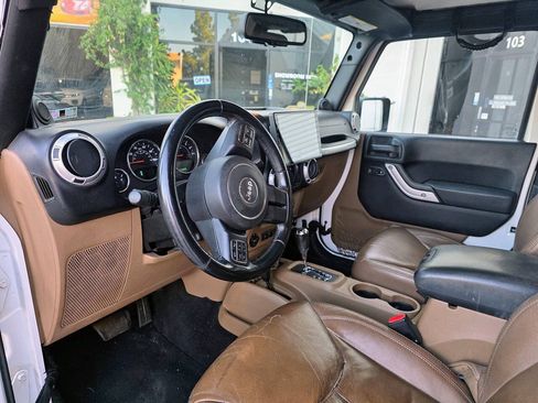 Used 2013 Jeep Wrangler Sahara w/ Dual Top Group AWD/4WD image 13