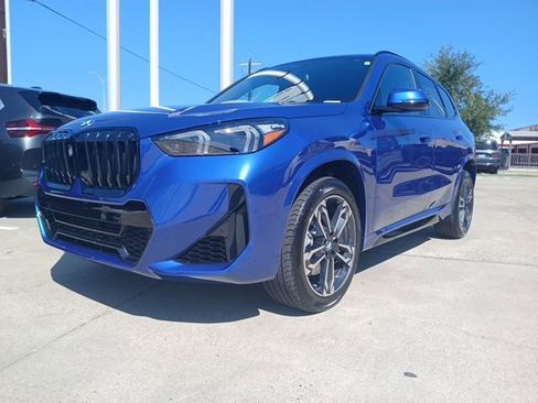 New 2025 BMW X1 xDrive28i AWD/4WD image 3