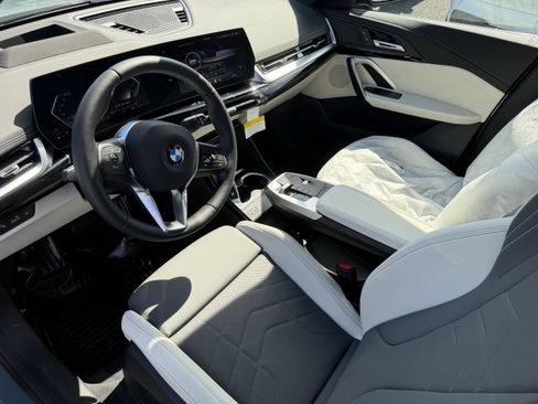 New 2026 BMW X1 xDrive28i w/ Technology Package AWD/4WD image 11