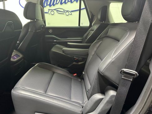 Used 2025 Lincoln Navigator Reserve AWD/4WD image 26