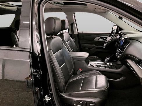 Used 2021 Chevrolet Traverse RS AWD/4WD image 7