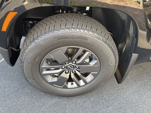 New 2026 Nissan Frontier SV w/ SV Convenience Package image 31