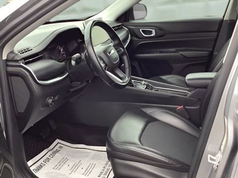 Certified 2022 Jeep Compass Latitude w/ Sun and Sound Group image 13