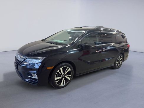 Used 2018 Honda Odyssey Elite image 3