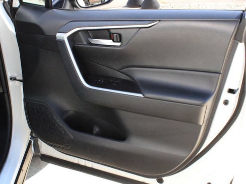 Used 2021 Toyota RAV4 XLE Premium AWD/4WD image 23