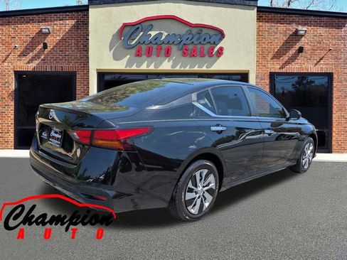 Used 2020 Nissan Altima 2.5 S FWD image 4