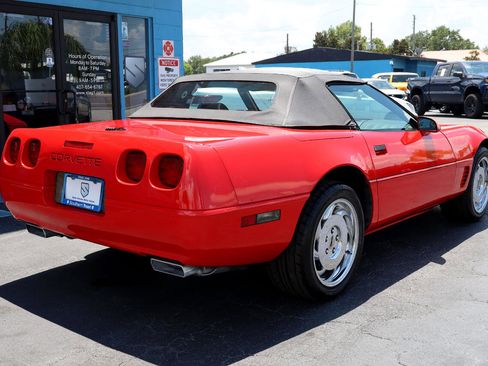 Used 1995 Chevrolet Corvette Convertible image 7