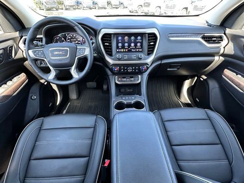 Used 2023 GMC Acadia Denali w/ Denali Ultimate Package AWD/4WD image 30