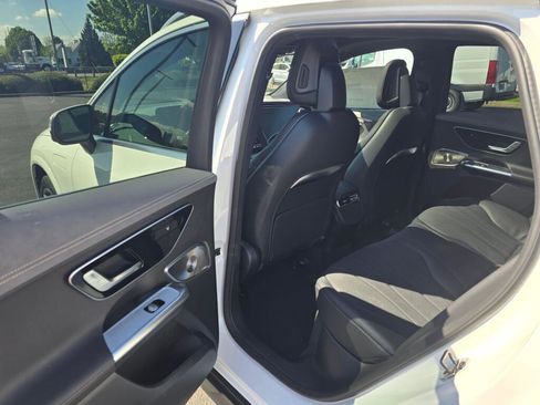 New 2026 Mercedes-Benz EQE 320 4MATIC SUV image 18