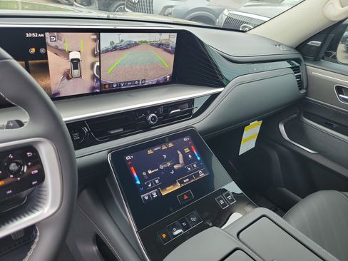 New 2026 INFINITI QX80 Luxe image 20