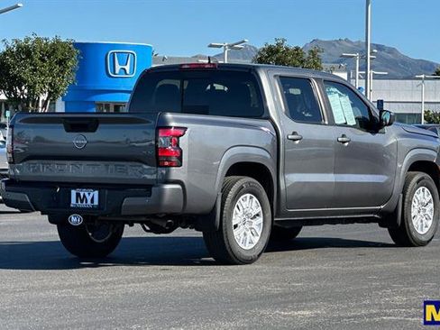 Used 2023 Nissan Frontier SV w/ SV Convenience Package image 4