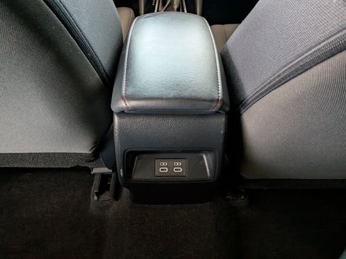 Used 2023 Toyota Corolla SE w/ SE Premium Package FWD image 27