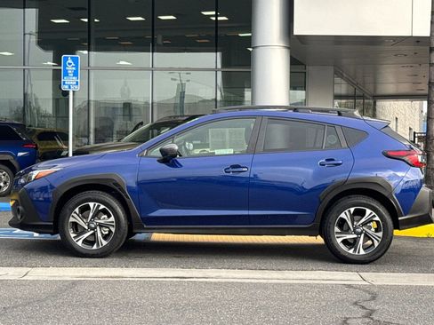 Used 2025 Subaru Crosstrek 2.0i Premium image 9