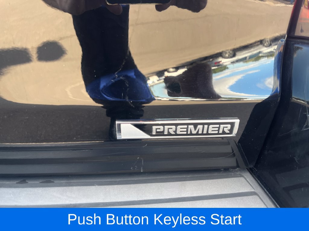Used 2018 Chevrolet Suburban Premier AWD/4WD image 38