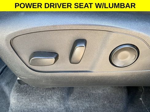 Used 2025 Buick Enclave Preferred FWD image 12