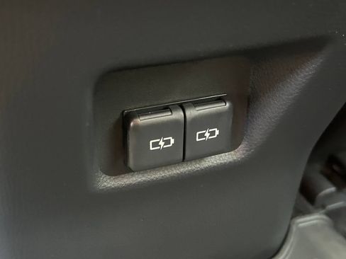 Used 2023 Toyota RAV4 XSE AWD/4WD image 23