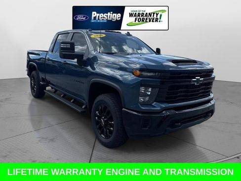 Used 2026 Chevrolet Silverado 2500 Custom w/ Custom Value Package AWD/4WD image 1